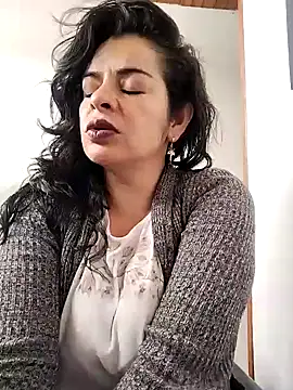 Snapshot of NATHALIA-28_ chatting on 02.08.25 NATHALIA-28 online show from 02.08.25