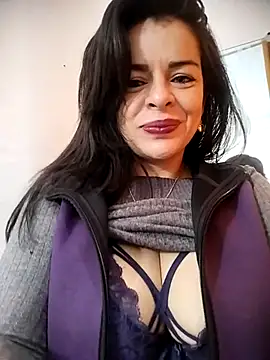 Snapshot of NATHALIA-28_ chatting on 03.15.25 NATHALIA-28 online show from 03.15.25