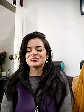 Snapshot of NATHALIA-28_ chatting on 03.15.25 NATHALIA-28 online show from 03.15.25