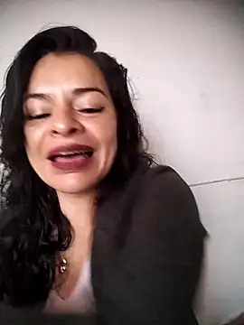 Snapshot of NATHALIA-28_ chatting on 03.22.25 NATHALIA-28 online show from 03.22.25