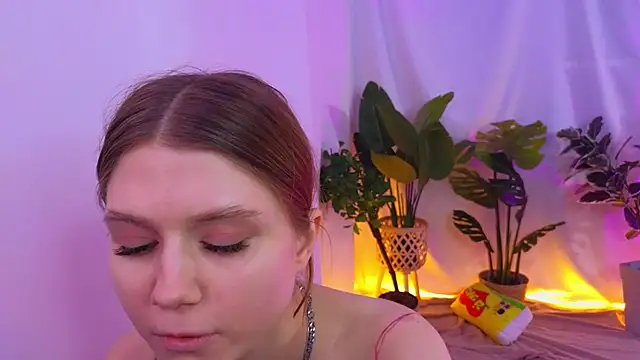AlisiaSpinnet  online show from 12.05.24