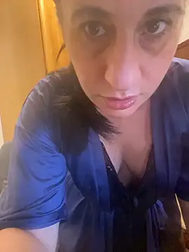 Snapshot of gloria7v05 chatting on 02.15.26 gloria7v05 online show from 02.15.26