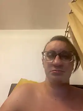 Snapshot of gloria7v05 chatting on 03.10.26 gloria7v05 online show from 03.10.26