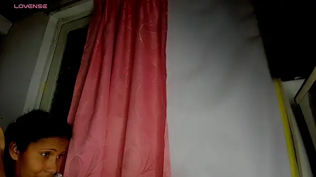 Nenita Hot  online show from 10.11.25