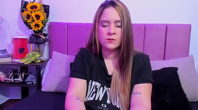 EmmyGray online show from 12.10.24