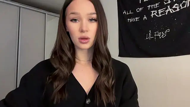 ur molly online show from 12.15.25