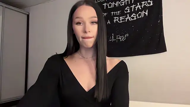 ur molly online show from 12.18.25