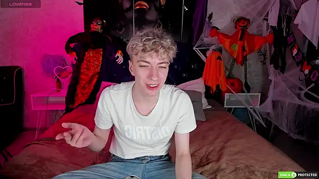 TrevorBenson online show from 10.26.25