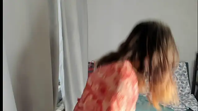 Snapshot of elis_gabbi chatting on 11.25.25 elis gabbi online show from 11.25.25