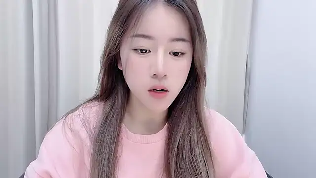 chloe-01 online show from 01.18.25