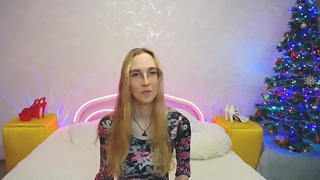 KlaryBrait online show from 12.18.24