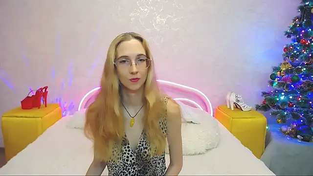 KlaryBrait online show from 12.22.24