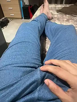 sonug0912 online show from 01.04.25