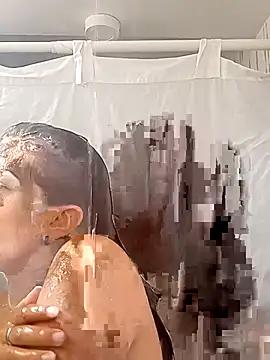 Snapshot of Anamaria-24 chatting on 04.08.26 Anamaria-24 online show from 04.08.26