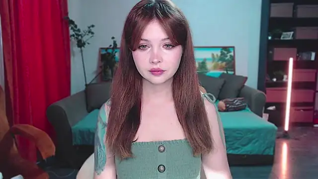 Snapshot of SYKE chatting on 10.01.25 SYKE online show from 10.01.25