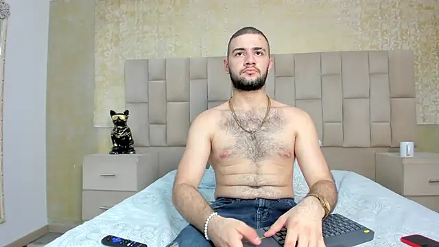 MaximusDick1  online show from 10.17.25