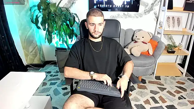 MaximusDick1  online show from 01.12.26