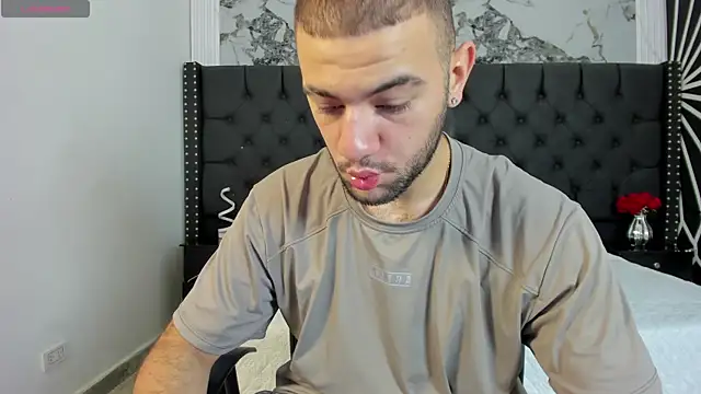 MaximusDick1  online show from 05.28.26