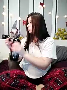 Jadelli online show from 12.21.24
