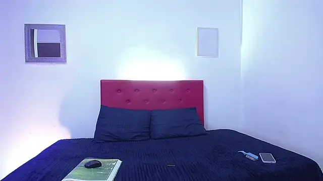 issa kitty online show from 12.13.24