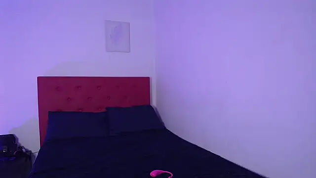 issa kitty online show from 12.20.24