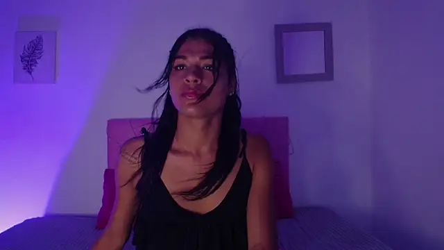 issa kitty online show from 03.20.25