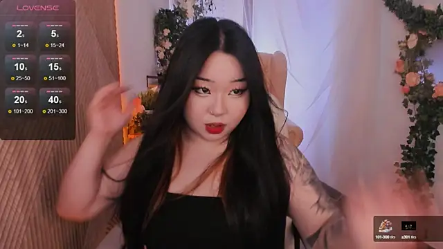 mei honey  online show from 02.06.25