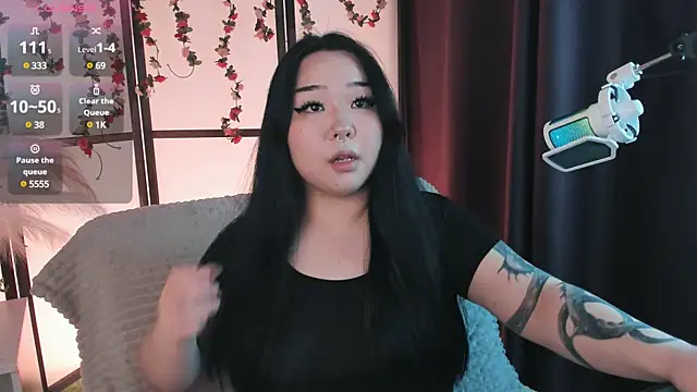 mei honey  online show from 03.15.25