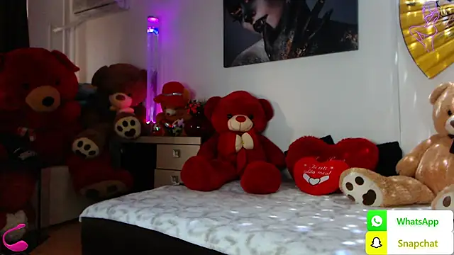 EvelynAisha online show from 03.14.25