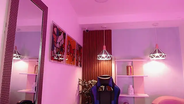 Dalila Sky online show from 09.17.25