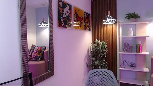 Dalila Sky online show from 04.17.26