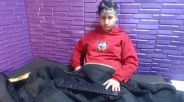 Im Milan Rs online show from 01.20.25