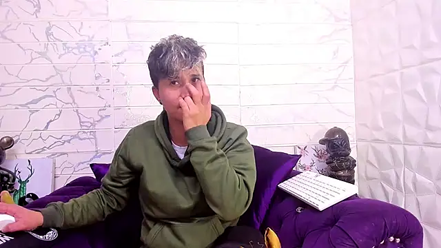Im Milan Rs online show from 02.03.25