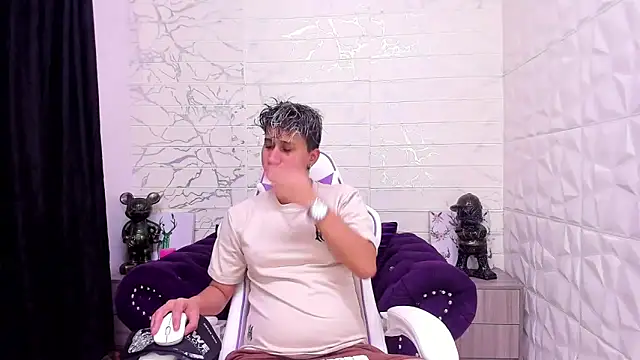 Im Milan Rs online show from 02.05.25
