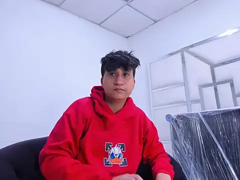 Im Milan Rs online show from 09.26.25