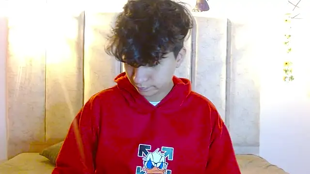 Im Milan Rs online show from 10.04.25