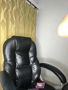 HannaSmiith online show from 02.04.25