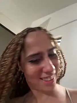 HannaSmiith online show from 02.04.25