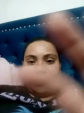 Snapshot of Alia_grey21 chatting on 12.01.25 Alia grey21 online show from 12.01.25