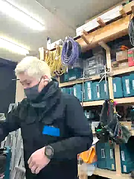 Snapshot of da--------i chatting on 02.08.25 da--------i online show from 02.08.25