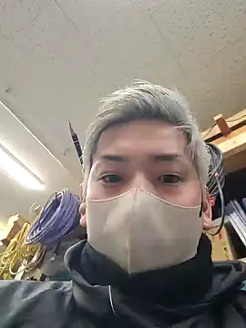 Snapshot of da--------i chatting on 02.18.25 da--------i online show from 02.18.25