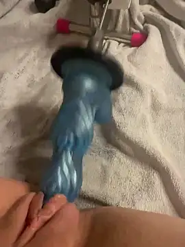 luisa1 online show from 12.17.25