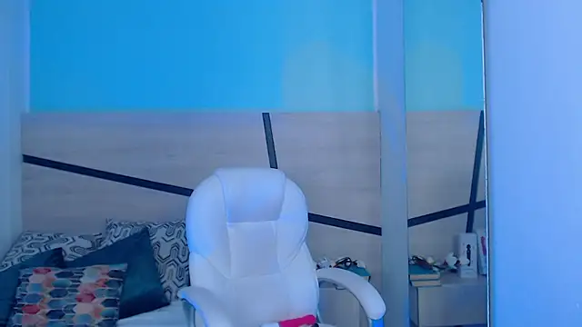 violeta leon online show from 01.08.25