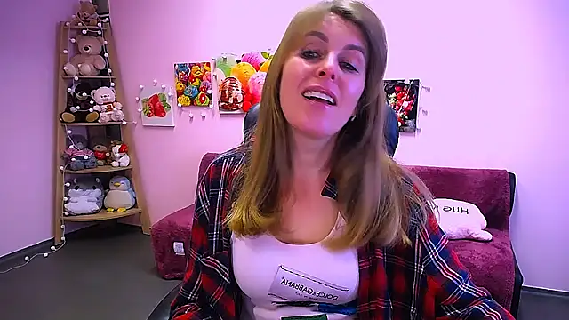 Hot Milady online show from 02.03.26