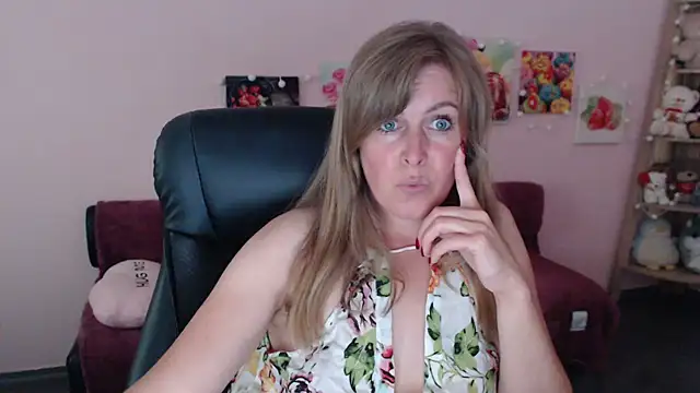 Hot Milady online show from 06.18.26