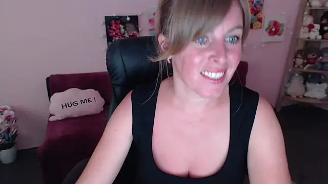 Snapshot of Hot_Milady chatting on 07.08.26 Hot Milady online show from 07.08.26
