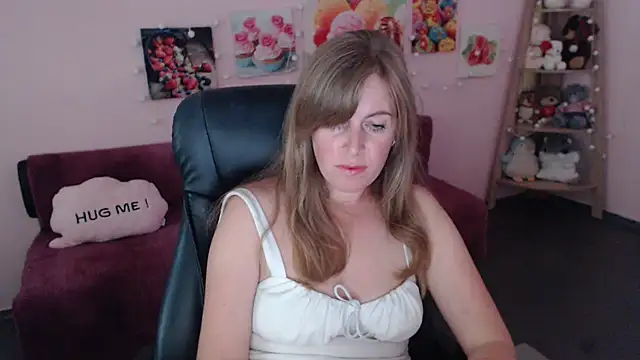 Snapshot of Hot_Milady chatting on 07.28.26 Hot Milady online show from 07.28.26