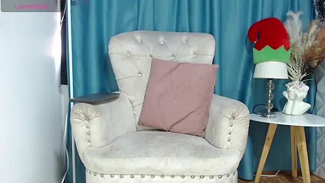 Snapshot of salome_Queenx chatting on 12.11.24 salome Queenx online show from 12.11.24