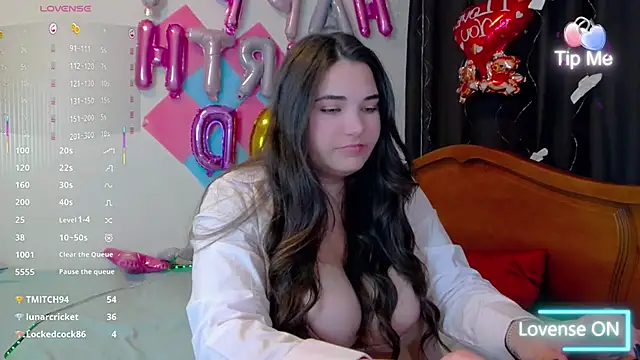 Snapshot of Lillianhot68 chatting on 02.20.25 Lillianhot68 online show from 02.20.25