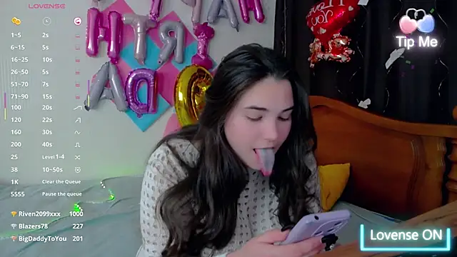 Snapshot of Lillianhot68 chatting on 02.22.25 Lillianhot68 online show from 02.22.25